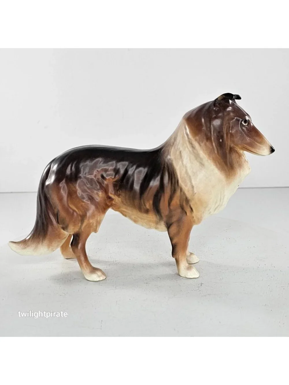 Hagen Renaker DW Collie Dog Marmion Figurine Monrovia *Repaired*